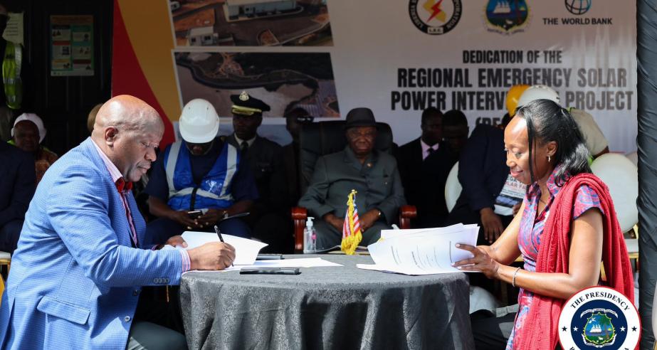 President Boakai Oversees Signing of US$125 Million in World Bank Financing Agreements for Digital Connectivity, Renewable Energy, and Road Infrastructure
