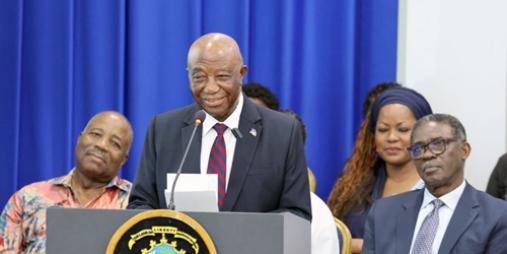 President Boakai Signs Presidential Directive on the New National Performance Management and Compliance System 